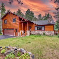 Casa de Montagne Home: High-End Log Home, Downtown Frisco