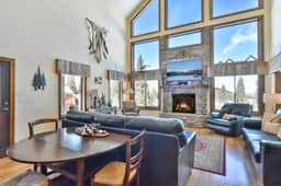 Viking Vista Retreat Luxury Home: Great Views - Image 2