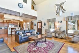 Viking Vista Retreat Luxury Home: Great Views - Image 4