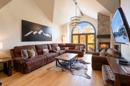 Elk Ridge Trail Townhome: Hot Tub, Spacious, Cool Location - Image 3