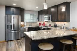 Blue Granite Off Main Townhome: Updated, Great Location - Image 5