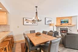 Tyra Chalet Condo: Ski-In/Ski-Out - Image 2