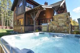 Alpine Mountain Lodge - Luxury Home w/ Hot Tub - Image 5