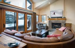 One Breckenridge Place Imperial 25 Townhome: Private Hot Tub w/ Mountain View - Image 3