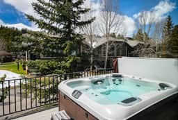One Breckenridge Place Imperial 25 Townhome: Private Hot Tub w/ Mountain View - Image 5