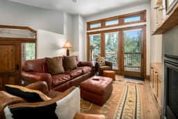 Woods Gondola Watch Townhome: Location! Sleeps 11 Private Hot Tub - Image 3