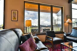 Lodgepole Lookout: Panoramic Mountain Views - Image 2