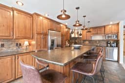 Park Place Crestone Peak Condo: Great Ski-In Location - Image 5