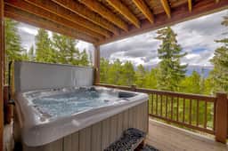 Sun Breck Lodge - Panoramic Mountain Views & Hot Tub - Image 5