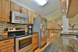 Park Forest Deer Trail Townhome: Hot Tub, On Shuttle Route - Image 4