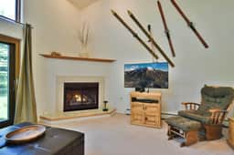 Park Forest Deer Trail Townhome: Hot Tub, On Shuttle Route - Image 3