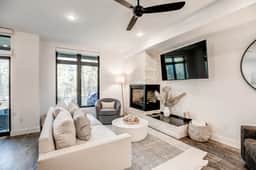River West Ptarmigan Peak Condo: Upscale Riverfront Retreat - Image 4
