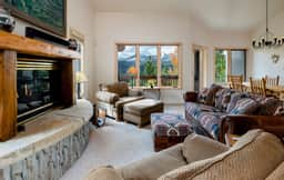 Mountainscape Long Stay Townhome: 30+ Day Rental w/ Breathtaking Views - Image 2