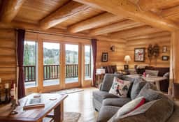 Elk Meadow Lodge: Luxury Log Home, Hot Tub - Image 2