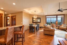Crystal Peak Highpoint Condo: Ski In/Out, Mountain Views - Image 2