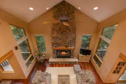 Silverbell Chalet: Private Hot Tub, Mountain Views - Image 5