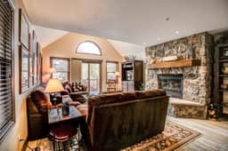 Wendall Square Downtown Townhome: Views w/ Hot Tub - Image 2