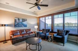 Crystal Peak Explorer Condo: Ski-In, Ski-Out Luxury - Image 2