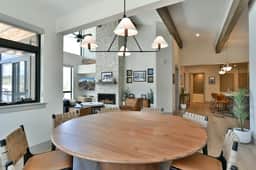 Skywalk Flats Downtown Condo: Mountain Views, Rooftop Hot Tubs - Image 4