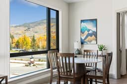 Skywalk Flats Mountainview Condo: Downtown, Rooftop Hot Tubs - Image 5