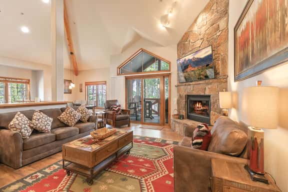 Los Pinos Pine Cone Condo: Stroll To Lift - Image 1