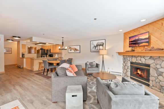 Tyra Chalet Condo: Ski-In/Ski-Out - Image 1