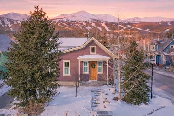 Plum Cottage: Gorgeous Historic Home - Image 1