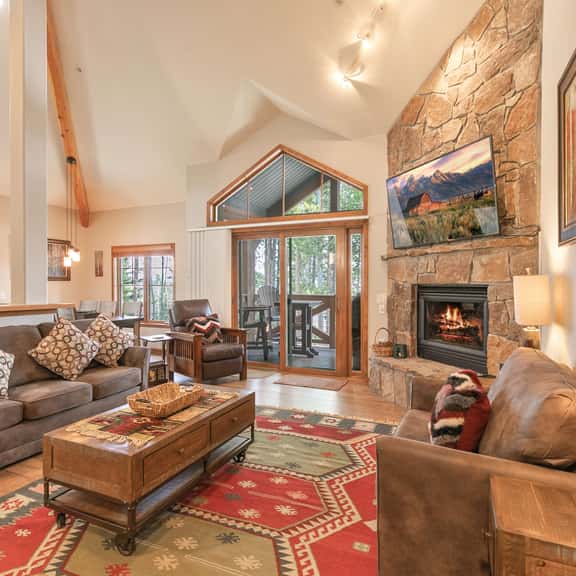 Los Pinos Pine Cone Condo: Stroll To Lift - Image 1