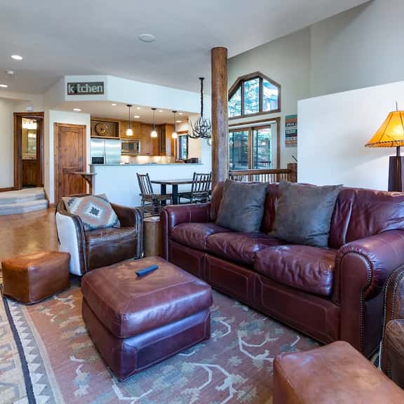 Woods Gondola Watch Townhome: Location! Sleeps 11 Private Hot Tub - Image 1