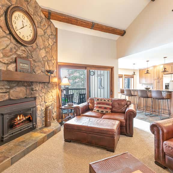 Park Place Crestone Peak Condo: Great Ski-In Location - Image 1