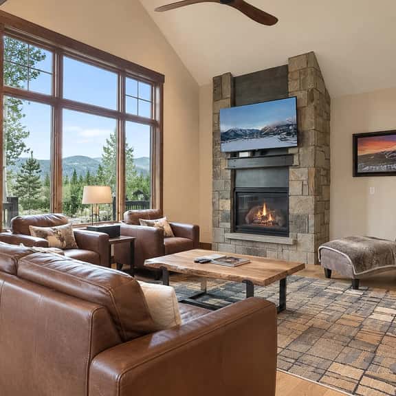 Eagle Ridge Lookout: Private Hot Tub, Mountain Views - Image 1