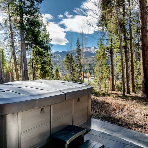Dyer Trail Long Stay: Spacious Home w/ Mountain Views - Image 1