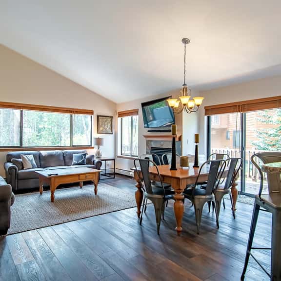 Park Forest Moose Pad Townhome: Hot Tub, On Shuttle Route - Image 1