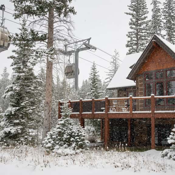 Shock Hill Chalet: 100 Yards to Mid-Station Gondola - Image 1