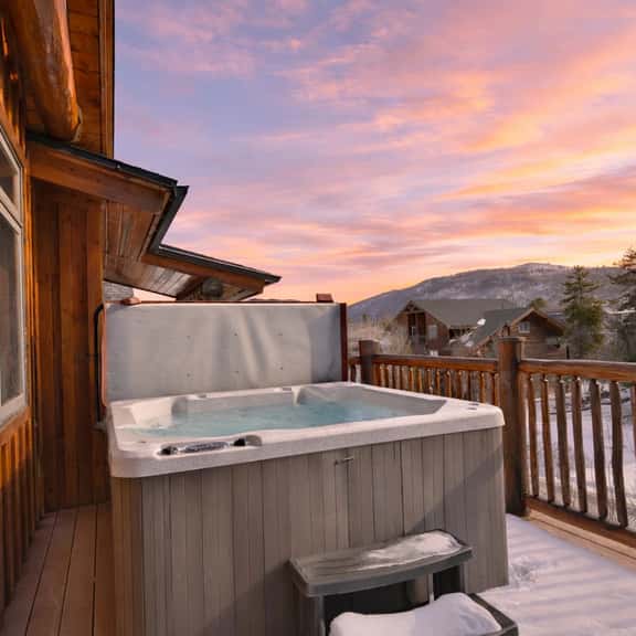 Mt. Victoria Lodge Penthouse Condo: Downtown, Hot Tub - Image 1
