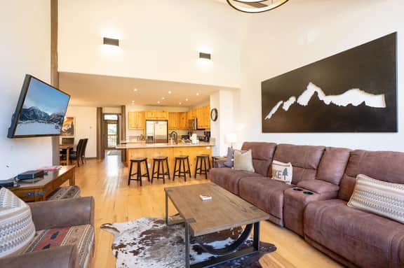 Elk Ridge Trail Townhome: Hot Tub, Spacious, Cool Location - Image 5