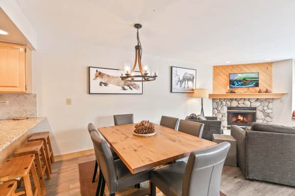 Tyra Chalet Condo: Ski-In/Ski-Out - Image 2