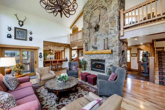 Silverview at Highlands Home: Mountain Luxury - Image 3