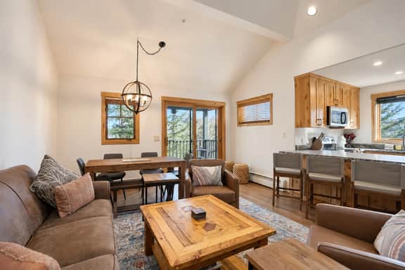 Twin Elk Lodge Pine & Peak Townhome: Walk To Main Street & Gondola, Ski-In - Image 3