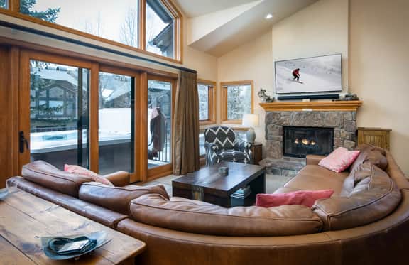 One Breckenridge Place Imperial 25 Townhome: Private Hot Tub w/ Mountain View - Image 3