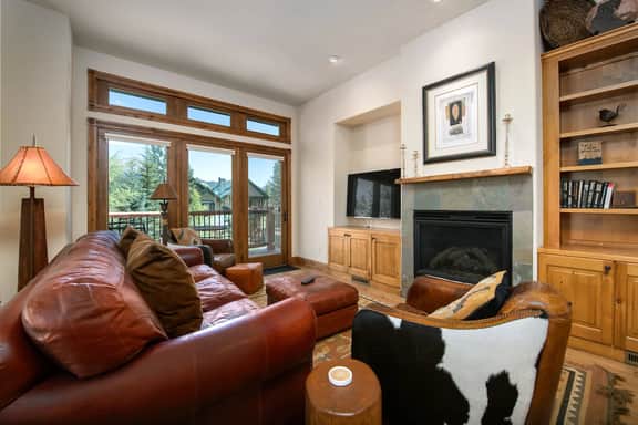 Woods Gondola Watch Townhome: Location! Sleeps 11 Private Hot Tub - Image 2