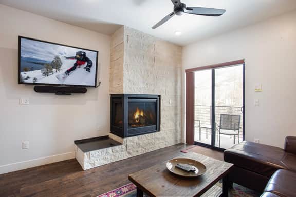 River West Buffalo Mountain Condo: On The Blue River - Image 3