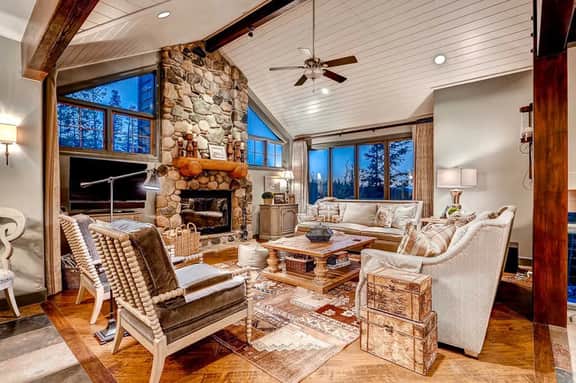 Boulder Ridge Haus: Slopeside Elegance - Image 2