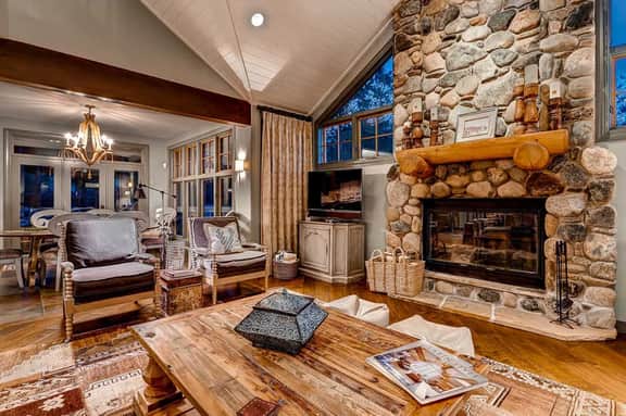 Boulder Ridge Haus: Slopeside Elegance - Image 4