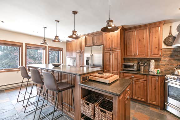 Park Place Crestone Peak Condo: Great Ski-In Location - Image 4