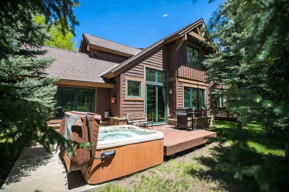 Highland Greens Fairway Townhome: Hot Tub, Views - Image 3