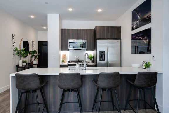 River West Red Peak Condo: Upscale Finishes, Hot Tub - Image 5