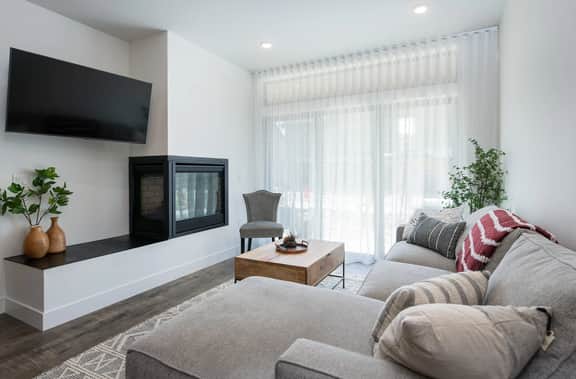 River West Red Peak Condo: Upscale Finishes, Hot Tub - Image 3