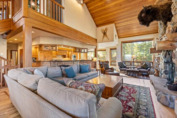 Boulder Ridge Lodge: Huge Ski-In Home w/ 20 Beds - Image 3