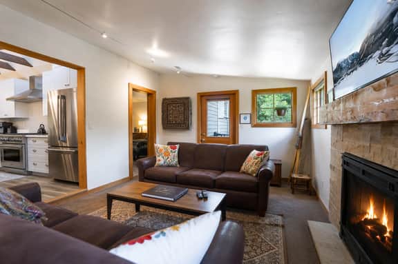 Urban Farmhouse on French Home: Hot Tub, Stroll to Main St - Image 5